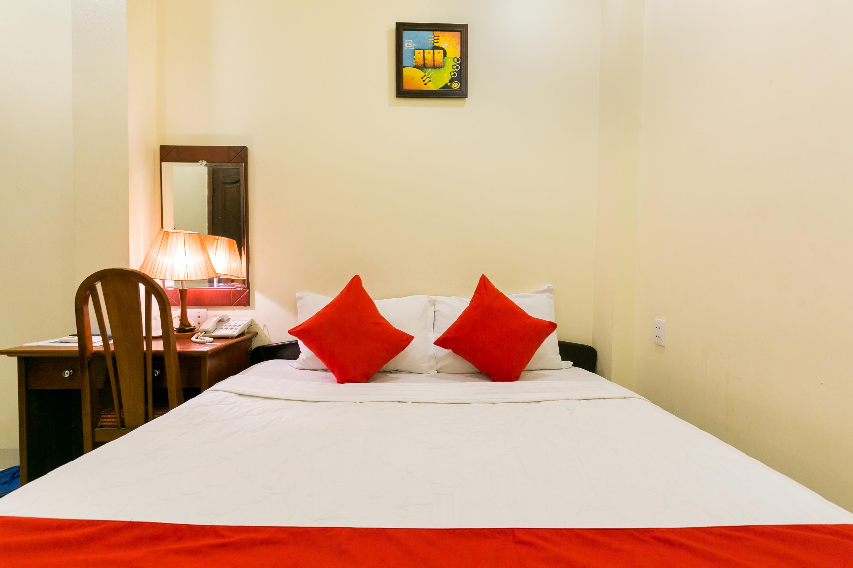 Oyo 422 Nguyen Thanh Hotel Cidade de Ho Chi Minh Exterior foto